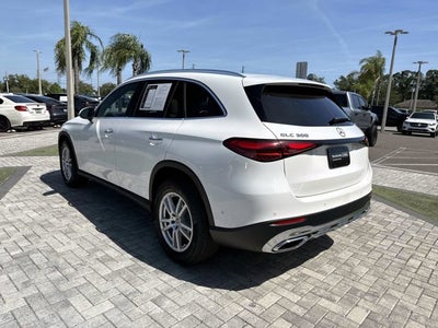 2025 Mercedes-Benz GLC 300