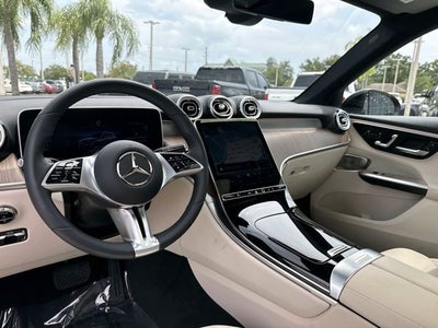 2025 Mercedes-Benz GLC 300