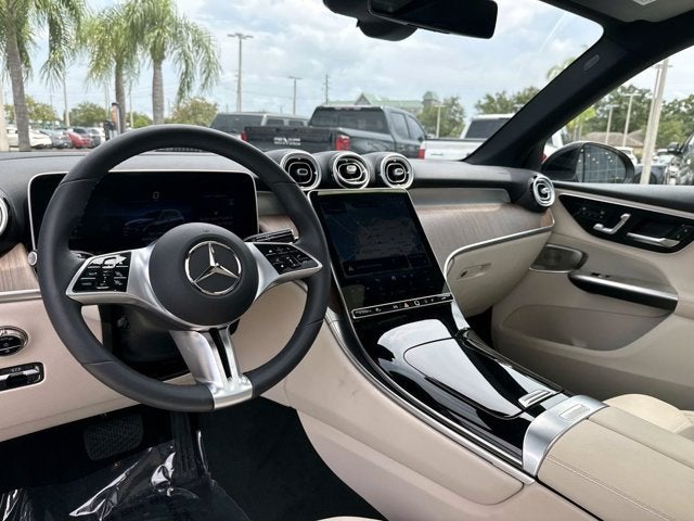 2025 Mercedes-Benz GLC 300