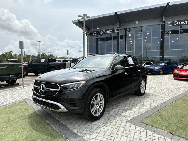 2025 Mercedes-Benz GLC 300
