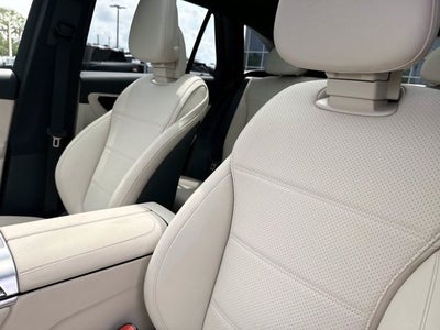 2025 Mercedes-Benz GLC 300