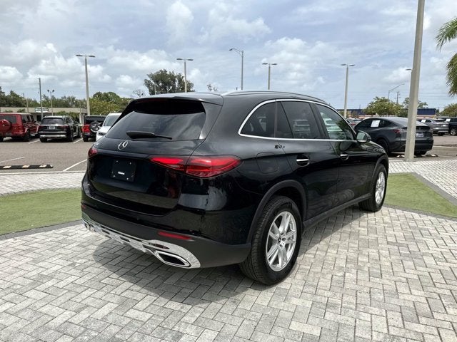 2025 Mercedes-Benz GLC 300