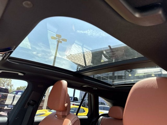 2023 Mercedes-Benz GLC 300