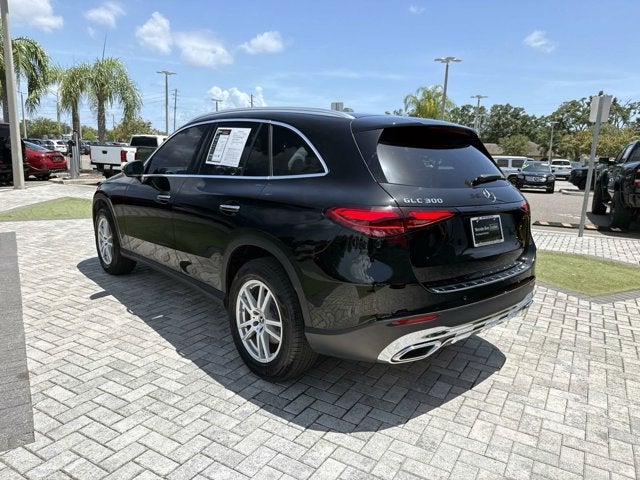2023 Mercedes-Benz GLC 300