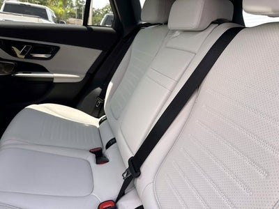 2026 Mercedes-Benz GLC 300
