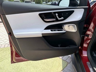 2026 Mercedes-Benz GLC 300