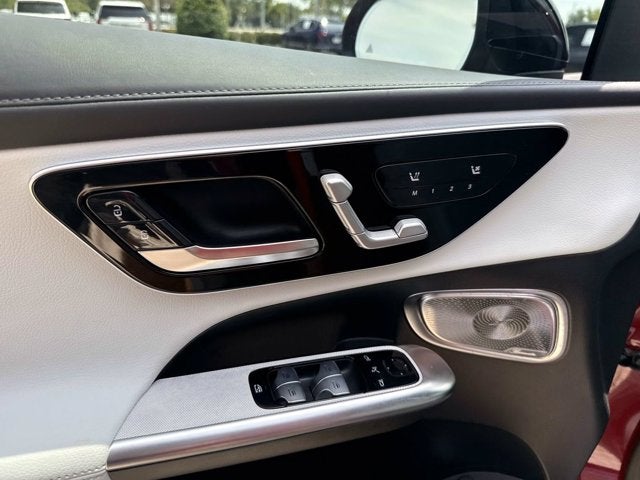 2026 Mercedes-Benz GLC 300