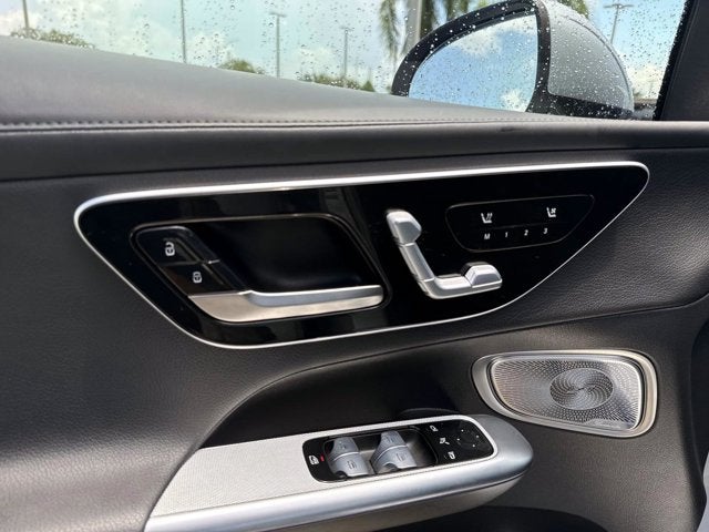 2023 Mercedes-Benz GLC 300