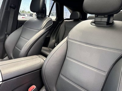 2023 Mercedes-Benz GLC 300
