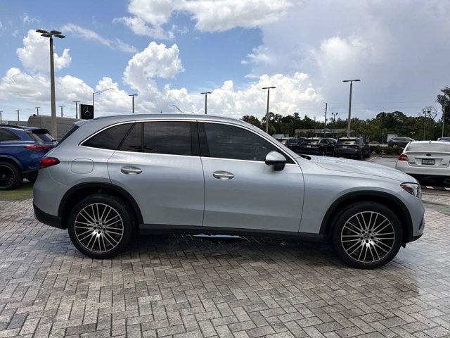 2023 Mercedes-Benz GLC 300