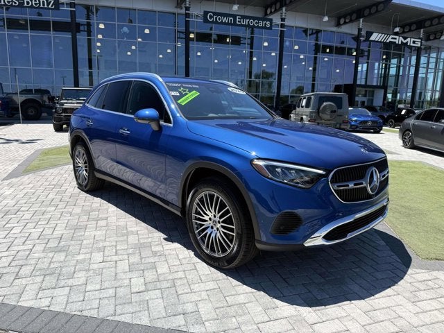 2025 Mercedes-Benz GLC 300