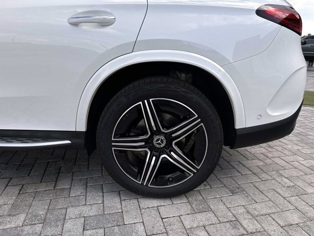 2023 Mercedes-Benz GLC 300