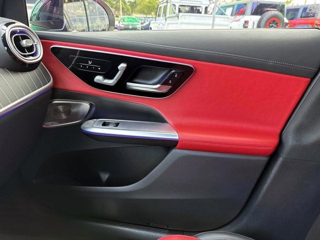 2023 Mercedes-Benz GLC 300