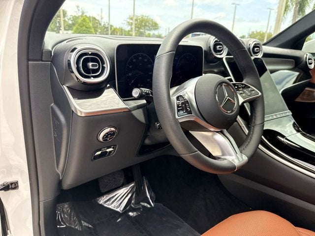 2025 Mercedes-Benz GLC 300