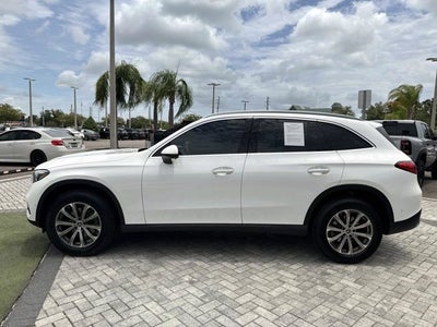 2025 Mercedes-Benz GLC 300