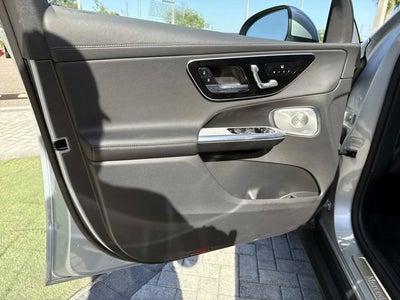 2023 Mercedes-Benz GLC 300