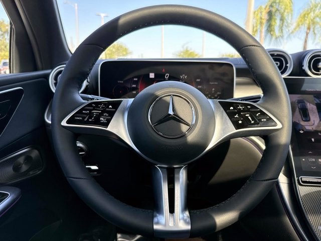 2023 Mercedes-Benz GLC 300
