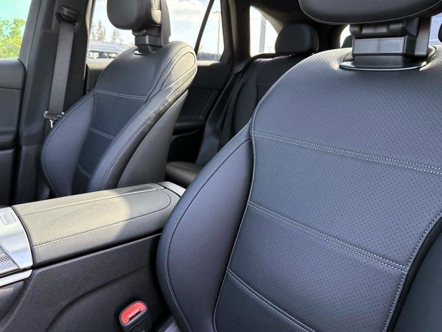 2026 Mercedes-Benz GLC 300