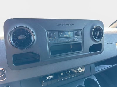 2025 Mercedes-Benz Sprinter 2500 Crew 144 WB