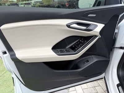 2025 Audi Q6 e-tron Prestige