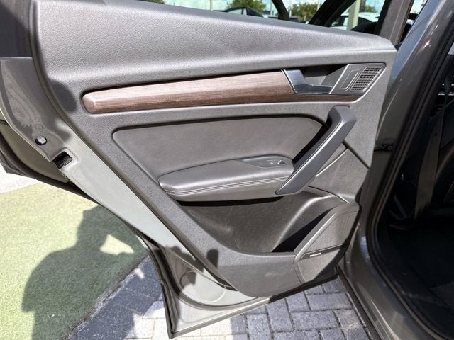 2023 Audi Q5 45 S line Premium