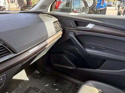 2023 Audi Q5 45 S line Premium
