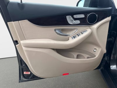 2020 Mercedes-Benz GLC 300