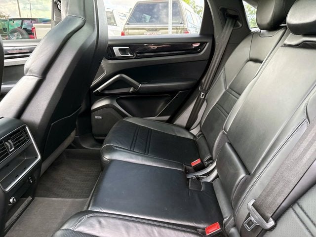 2021 Porsche Cayenne Base