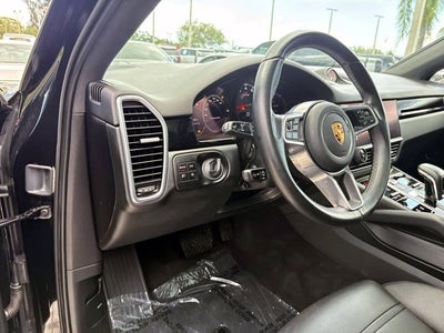 2023 Porsche Cayenne Base