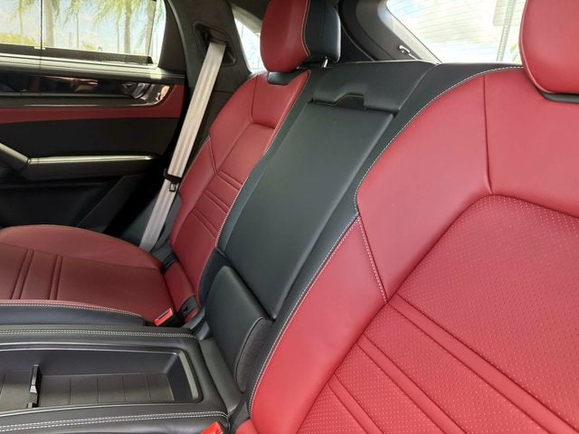 2024 Porsche Cayenne Turbo GT