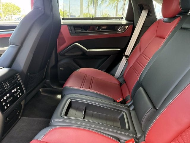 2024 Porsche Cayenne Turbo GT