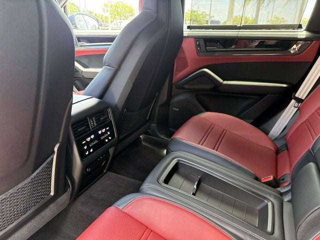 2024 Porsche Cayenne Turbo GT