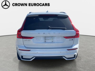 2024 Volvo XC60 B5 Ultimate Dark Theme