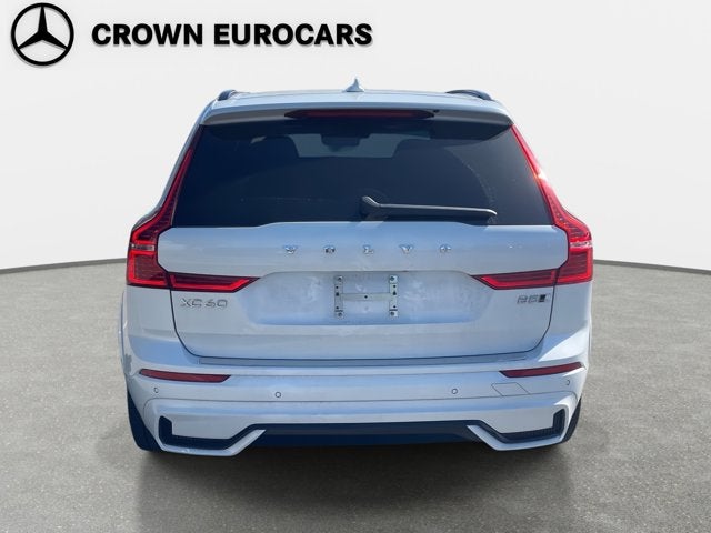 2024 Volvo XC60 B5 Ultimate Dark Theme