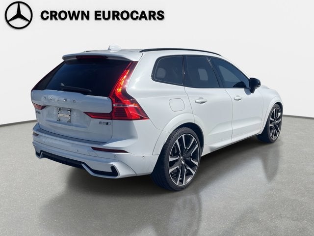 2024 Volvo XC60 B5 Ultimate Dark Theme