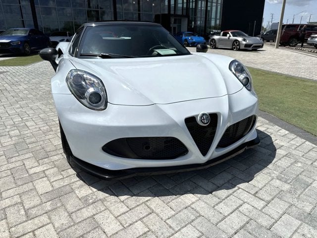 2016 Alfa Romeo 4C Base