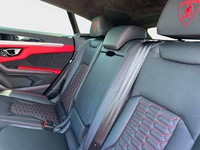 2022 Lamborghini Urus Base