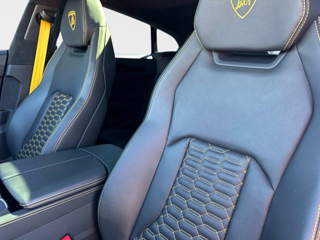 2023 Lamborghini Urus S