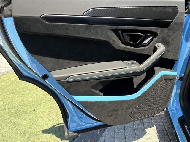 2024 Lamborghini Urus Performante