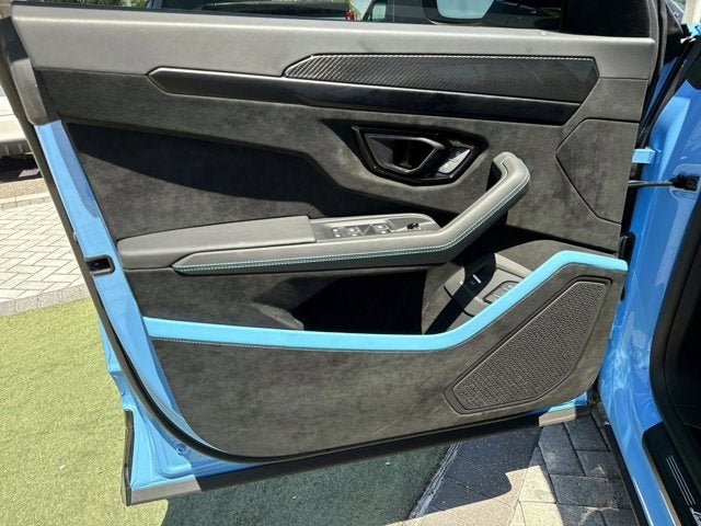 2024 Lamborghini Urus Performante