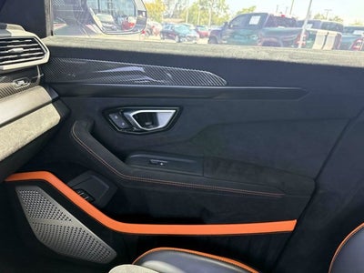 2023 Lamborghini Urus Performante