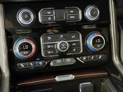 2023 GMC Yukon XL Denali Ultimate