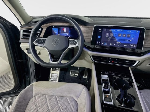 2024 Volkswagen Atlas 2.0T SEL Premium R-Line