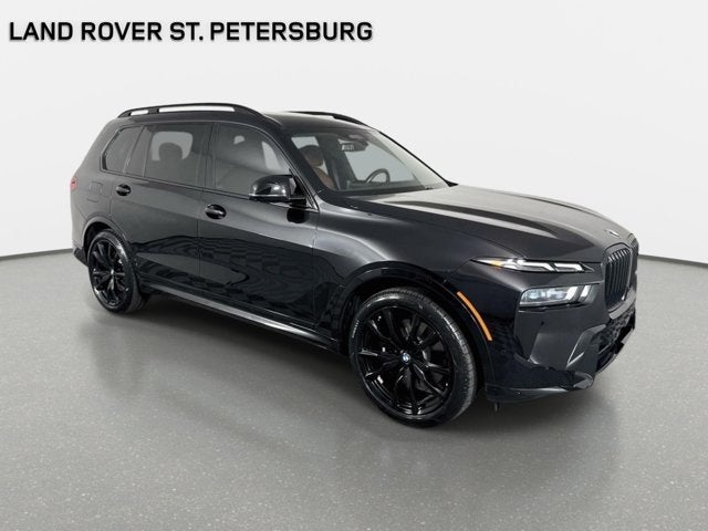 2025 BMW X7 M60i