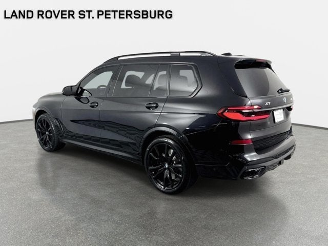 2025 BMW X7 M60i