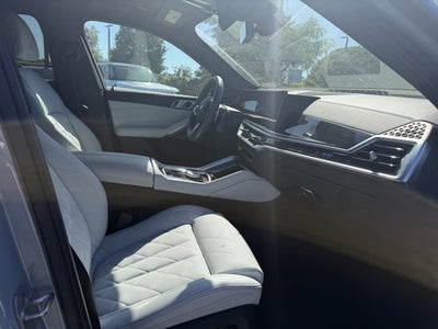 2024 BMW X6 xDrive40i