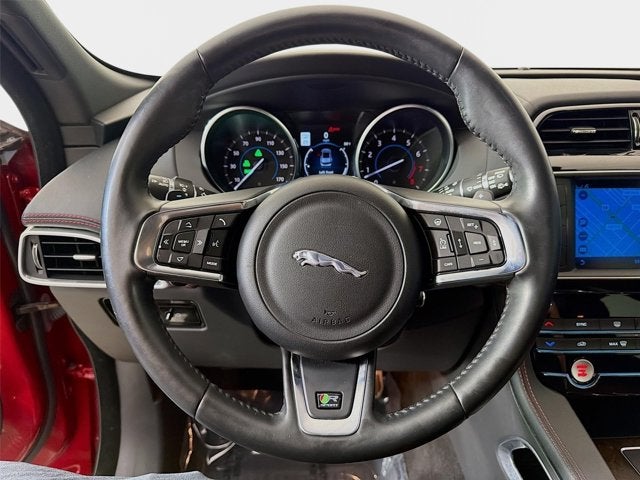 2017 Jaguar F-PACE 35t R-Sport