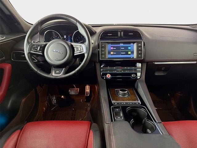 2017 Jaguar F-PACE 35t R-Sport