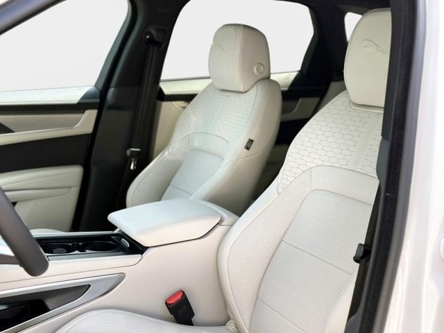 2026 Jaguar F-PACE P400 R-Dynamic S