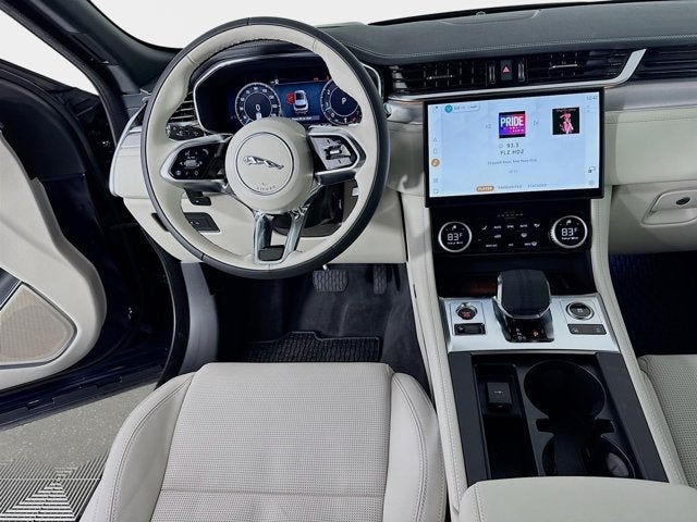 2025 Jaguar F-PACE P400 R-Dynamic S